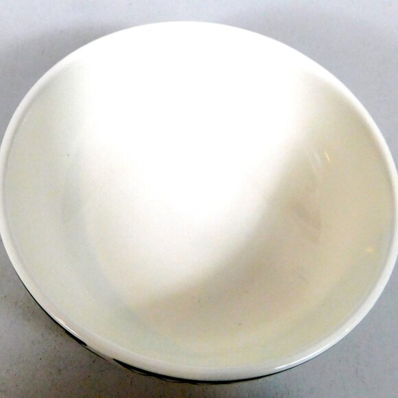 Christmas Story by Mikasa Round Candy Box 4 1/2" Tree Presents Discontinued - Picture 9 of 13